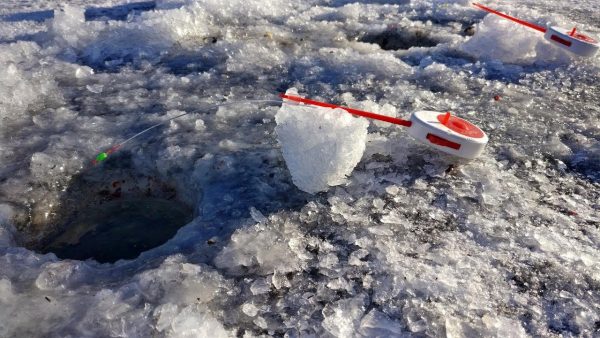 ВИДЕО: Пулемётный клёв подлещика!!! Зимняя рыбалка на мормышку 2019 - 20