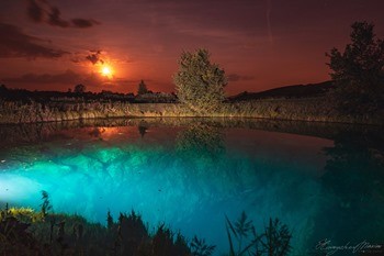 Голубое озеро фото